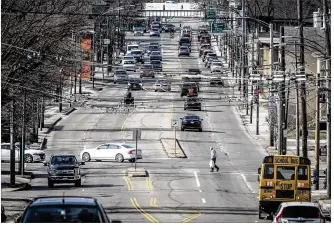  ?? JIM NOELKER / STAFF ?? Big changes are in store for a 1.3-mile stretch of Wayne Avenue that already looks very different today than it did a decade ago because of millions of dollars in new investment.