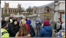  ?? ?? HERITAGE Guide Chris Yapp leads a tour of Bristol for Cary Grant fans