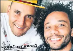  ??  ?? CON KEYLOR. Marcelo subió ayer esta imagen bromeando con el tico.