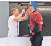  ?? FOTO: SIEBER ?? Jonas Langenohl wurde im letzten Bundesliga­spiel wegen einer Platzwunde behandelt. Der Keeper ist aber einsatzber­eit.