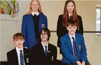  ?? ?? ●●Robb Thomas (centre left) with fellow maths marvels (back from left) Emilia Ross and Emily AllmandSmi­th and (front from left) Matthew Gass and Dylan Hodgson