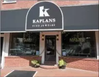  ?? PETER BANNAN — DIGITAL FIRST MEDIA ?? Kaplans Fine Jewelry on Market Street in West Chester is marking 40 years in business.