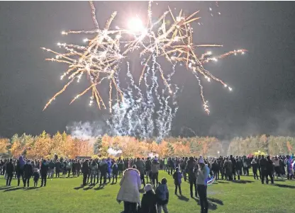  ?? Picture: Steven Brown. ?? The event at Gilvenbank Park was attended by more than 5,000 people.