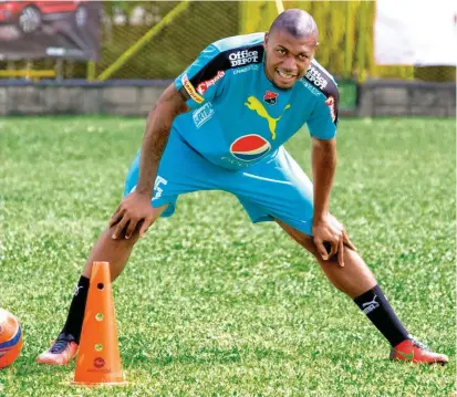  ?? FOTO ?? El delantero Cristian Nazarit, de pasado por el América de Cali, sería uno de los titulares del Medellín para el juego del sábado en el Atanasio. Luego, el DIM pensará en Copa.