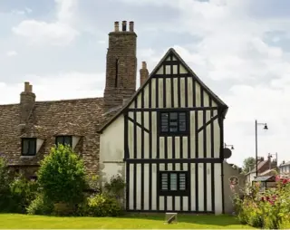  ??  ?? Oliver Cromwell’s House in Ely.