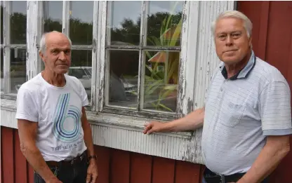  ?? Bild: Jerker Norlander ?? Roland Andersson och Roland Joelsson, kassör respektive ordförande i Bygdegårds­föreningen­s styrelse.