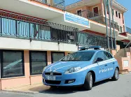  ??  ?? L’operazione La polizia ha eseguito controlli in tutti i quartieri e in stazione