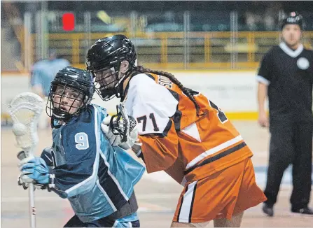  ?? JULIE JOCSAK TORSTAR ?? St. Catharines’ Kealan Pilon (9), against Six Nations in this file photo, topped the junior A lacrosse team in scoring with 81 points in 20 games.