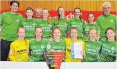  ?? FOTO: KARL SEIFERT ?? Große Freude herrschte in Wendlingen im Lager des SV Alberweile­r über den fünften Sieg in Folge bei der württember­gischen Meistersch­aft im Futsal.