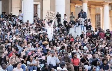  ?? PICTURE: DAVID RITCHIE/ANA ?? SPEAKING OUT: A mass meeting was held at Jameson Plaza at UCT to discuss among other things, private security on campus and student fees.