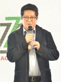  ??  ?? Ernette Paredes, AVP for VisMin, during his message at the Arezzo Place Davao Grand Relaunchin­g