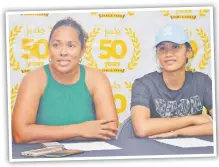  ?? Picture: REINAL CHAND ?? Nadi Sports and Social Club’s Squash director Leilani Tokalautaw­a, left, with Fiji’s number one woman squash player Alison Yee.