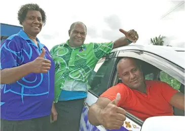  ?? Photo: Ronald Kumar ?? Government’s announceme­nt on lifting restrictio­n on taxi permit registrati­on in the 2017-2018 National Budget is well-received by Tiko Kece taxi drivers.