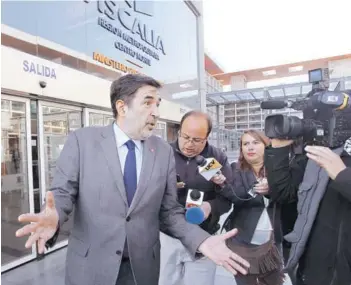  ?? FOTO: JUAN FARIAS ?? El presidente del Servel declaró ayer en la fiscalía.