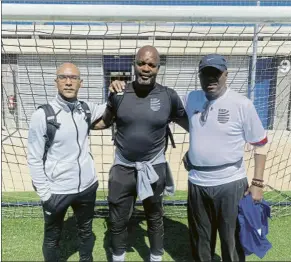  ?? FOTO: PABLO PLANAS ?? Claude Anelka (izquierda) presente en el MIC junto al ESP Miami