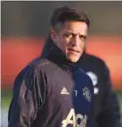  ??  ?? SITUACIÓN. Alexis Sánchez llegó al Manchester United pedido por el DT Mourinho.