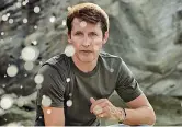  ??  ?? Ex soldato James Blunt, 45 anni: da militare è stato in Kosovo durante la guerra nella ex Jugoslavia