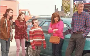  ?? MICHAEL ANSELL/ABC ?? Charlie McDermott, left, Eden Sher, Atticus Shaffer, Patricia Heaton and Neil Flynn are the Hecks in “The Middle.”