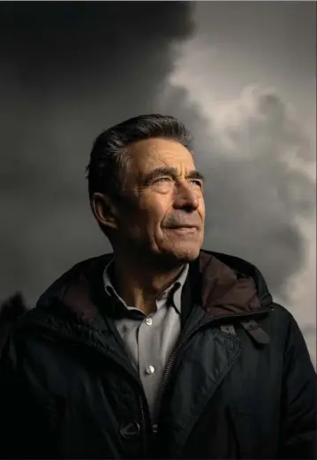  ?? ?? Portraet af Anders Fogh Rasmussen. I forbindels­e med udgivelsen af hans biografi, genbesøger han de steder han selv voksede op og steder som han boede i de første år af hans voksenliv.
Foto: Joachim Ladefoged