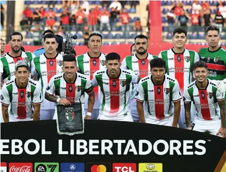  ?? AFP ?? Palestino players ahead of the Copa Libertador­es first-leg match against Venezuela’s Portuguesa in Caracas