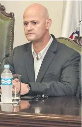  ??  ?? Carlos Manuel Torres, exárbitro internacio­nal y de tanto en tanto ligado al fútbol por la CSF.