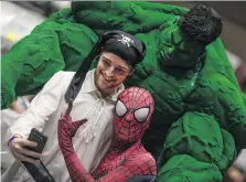  ?? DAX MELMER ?? Jeremy Bensette, dressed as a pirate, takes a selfie with the Hulk and Spider-Man at the 2016 Windsor ComicCon at Caesars Windsor.