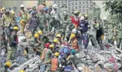  ?? AFP ?? A man is pulled alive out of the rubble in Mexico City.