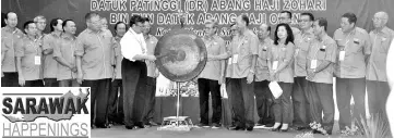  ??  ?? Abang Johari sounds the gong to declare open PDP’s TGA as Tiong (fifth left) and other senior party members look on.