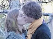  ??  ?? Amanda Knox in court, right, after she was sensationa­lly accused of being involved in Meredith’s death. Left, her kisses with boyfriend Raffaele Sollecito after the murder