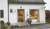  ??  ?? So kennen die Wortelstet­tener ihre Bäckerei Debler. Künftig gibt es einen anderen Ladenbetre­iber.