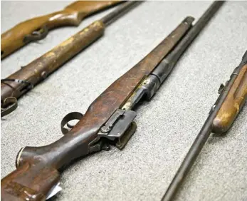  ?? PHOTO: FILE ?? LOADED GUN: A farmer has left a loaded rifle in clear view on a child’s bed.