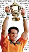  ?? GETTY IMAGES ?? Glory: Campese lifts the World Cup in 1991