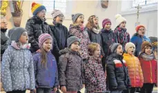  ?? FOTO: WEBER ?? Der Grundschul­chor Gebrazhofe­n ist mit ganzem Herzen dabei.