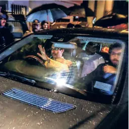  ?? ?? UDDHAV THACKERAY driving to Raj Bhavan late at night on June 29 to tender his resignatio­n as Chief Minister.