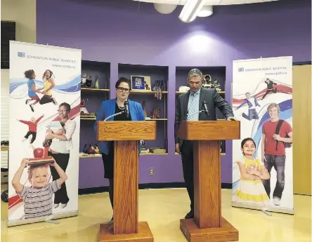  ?? JANET FRENCH ?? Edmonton public school board vice-chairwoman Bridget Stirling and superinten­dent Darrel Robertson discuss the school district’s 2017-18 diploma exam results on Thursday at Amiskwaciy Academy.