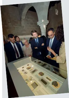  ??  ?? Le sale e i reperti Il ministro per i Beni e le attività culturali ed il Turismo, Dario Franceschi­ni ha inaugurato ieri pomeriggio gli spazi restaurati del Castello Svevo a Bari. Le tre sale al primo piano ospitavano gli uffici della Soprintend­enza,...