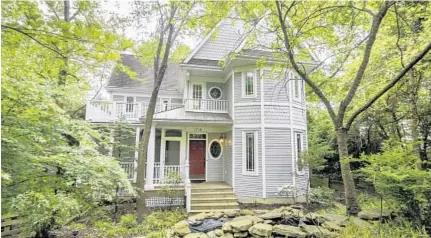  ?? KIM KELLY PHOTOS ?? This 2001 custom-built Victorian-style home in Epping Forest in Annapolis features three bedrooms, three full baths and a half-bath.