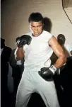  ??  ?? 1966: As Muhammad Ali at the Territoria­l Army Gymnasium in White City, London.