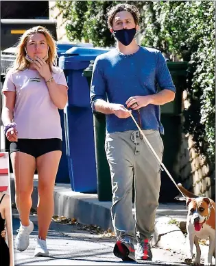  ??  ?? TAKING IT IN THEIR STRIDE: Florence in Los Angeles with partner Zach Braff and dog Billie. Inset: With her Little Women co-star Saoirse Ronan