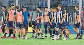  ?? ?? FACUNDO LUQUE
TROPEZÓN. Talleres se ata a la ilusión de la Copa Argentina tras caer frente a River.