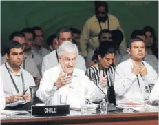  ??  ?? Presidente Piñera exponiendo en Puerto Vallarta.