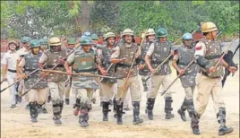  ?? MANOJ DHAKA/HT ?? Policemen during a security drill on the eve of the Jat Mahasabha rally in Rohtak, on Friday.