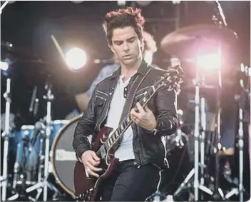  ??  ?? Kelly Jones performing with Stereophon­ics (Getty Images)