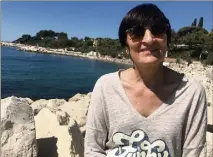  ??  ?? En , après deux ans passés en Turquie, Valérie Garnier s’est réinstallé­e dans le Var.
Paris. Ça va être formidable !