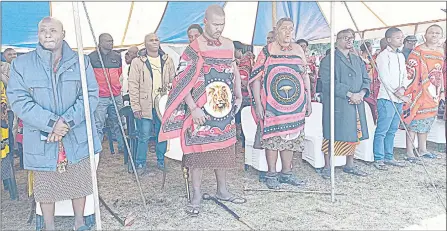  ?? ?? Chief Makhahlele­ka II with Umntfwanen­khosi Ndida Dlamini along other bantfwaben­khosi and members of the public during the event on Saturday. (Courtesy pics)