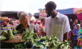  ?? Photograph: Netflix ?? Jessica B Harris and Stephen Satterfiel­d in High on the Hog: How African American Cuisine Transforme­d America.