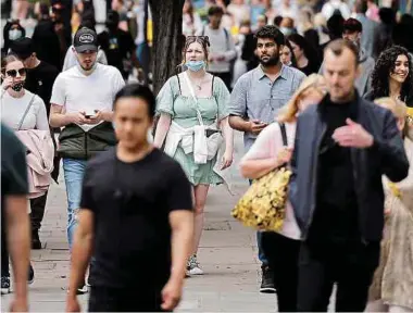  ?? Foto: AFP ?? In Großbritan­nien sorgt man sich um die Delta-Variante und ihren möglichen Folgen.