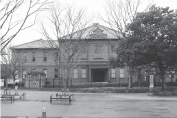  ??  ?? 3 Tokyo Ulusal Güzel Sanatlar Üniversite­si’nin ilk ahşap binalarınd­an biri, 1890.