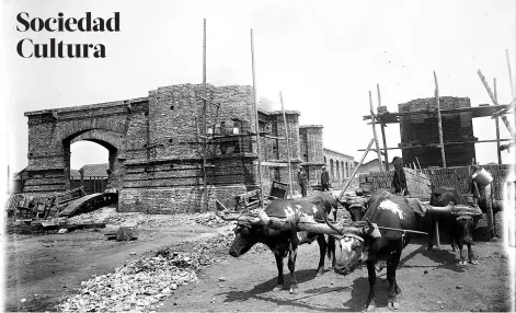  ?? FOTO: ARCHIVO MOP. ?? ►► Construcci­ón del Palacio de Bellas Artes, 1905.