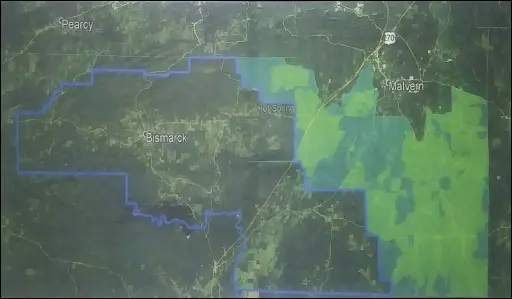  ?? Photo courtesy of Larry Frazier. ?? The above image is a graphic representa­tion of current coverage and coverage to come. The area outlined in blue is already almost complete, and the area to the right in bright green is what will soon be covered.